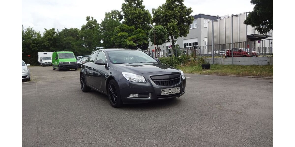 Opel Insignia 193.000 km 2.800 &euro; Berlin 12249