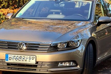 VW Passat 31.500 km 16.900 € Berlin 14195