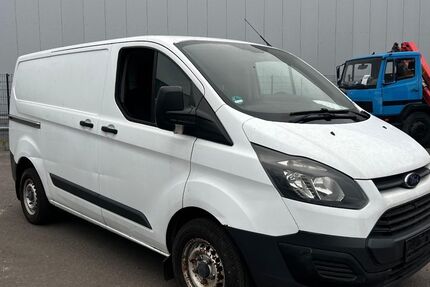 Ford Transit Custom 400.862 km 3.900 € Ludwigsfelde 14974