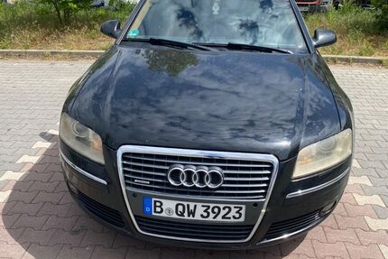 Audi A8 304.000 km 4.900 € Berlin 13585