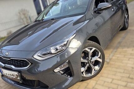 Kia ceed Sportswagon 49.000 km 16.000 &euro; Stahnsdorf 14532