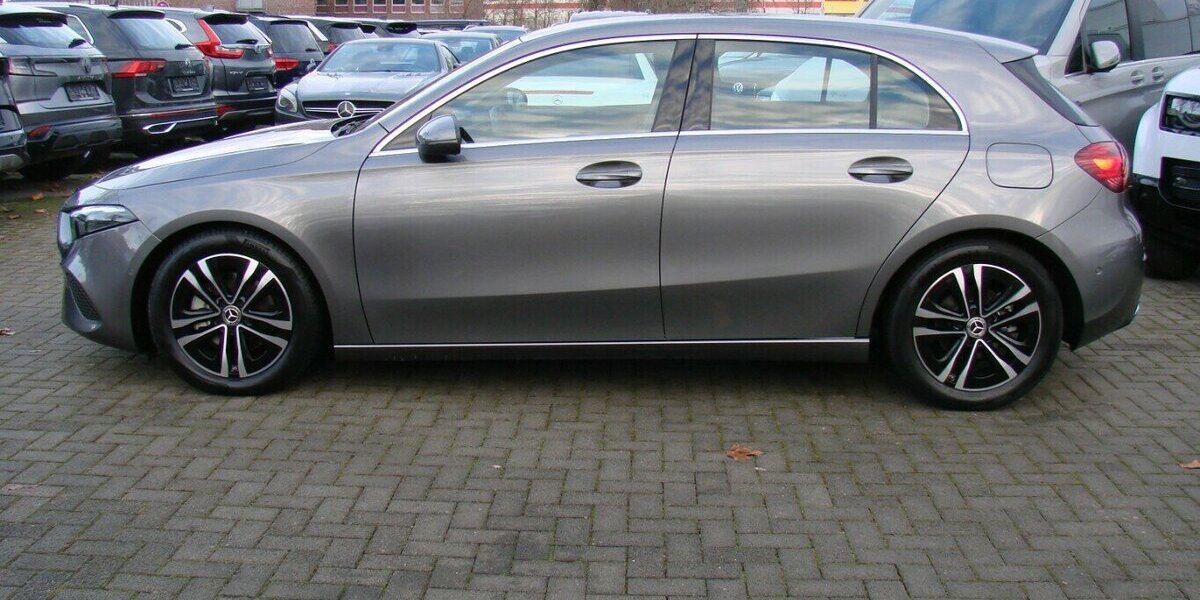 Mercedes-Benz A 200 d Urban Progressive DISTRONIC Pro LED Kamera 6.381 km 29.780 &euro; Falkensee 14612