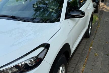 Hyundai TUCSON 93.000 km 14.600 &euro; Potsdam 14469