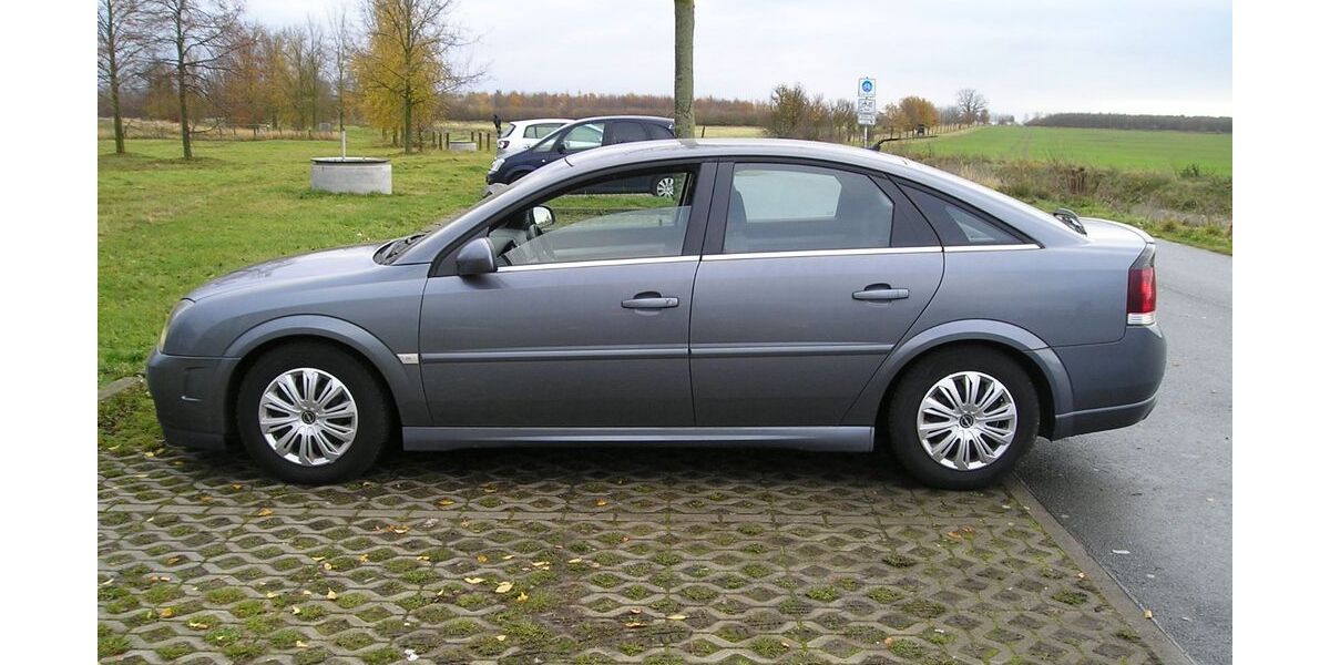 Opel Vectra 150.000 km 2.350 &euro; berlin 12305