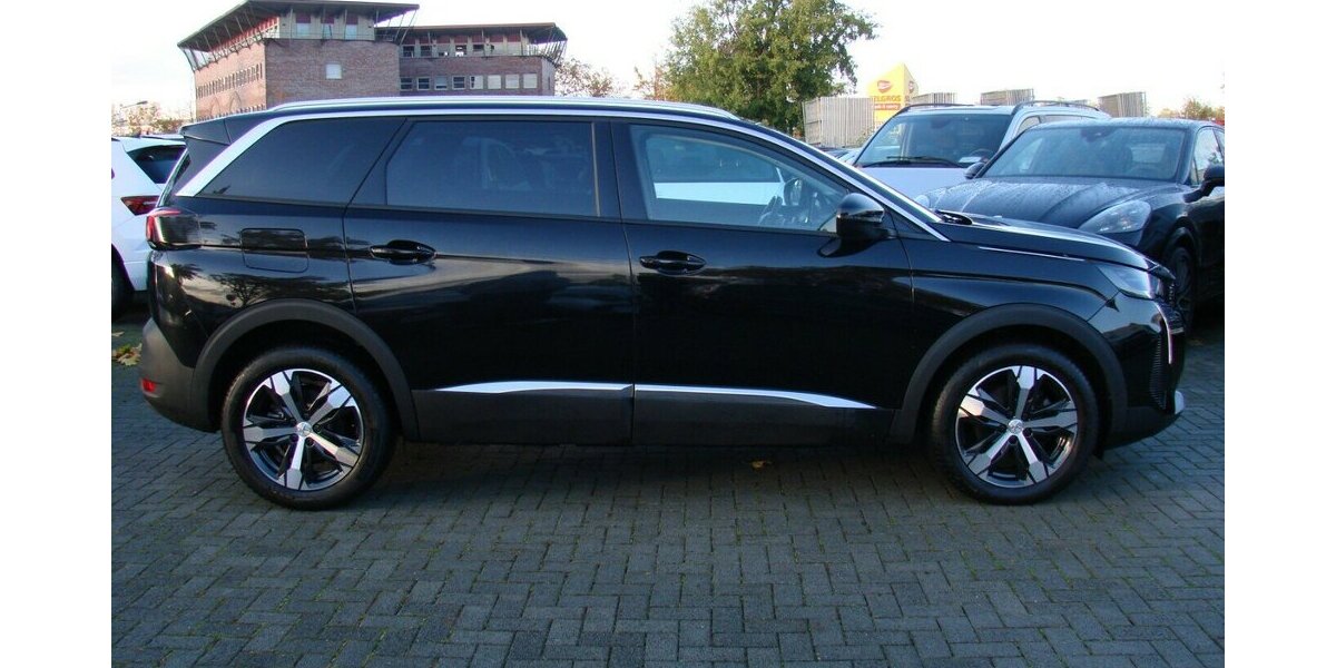 Peugeot 5008 1.2 PureTech130 Allure Pack 7-Sitzer 2WD LED 54.980 km 23.980 &euro; Falkensee 14612