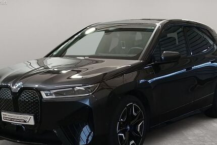 BMW iX 38.622 km 48.900 € Berlin 14057