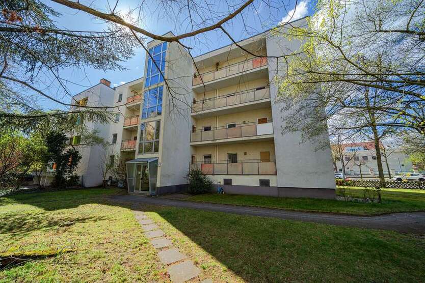 Wohnung zum Kaufen in Berlin 159.000 € 64 m²