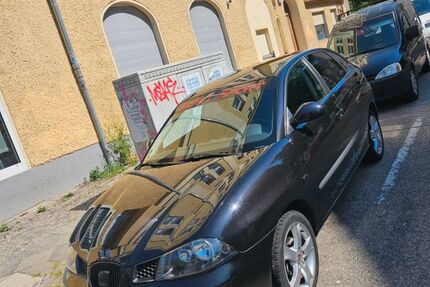 Seat Ibiza 193.651 km 3.999 &euro; Berlin 13585
