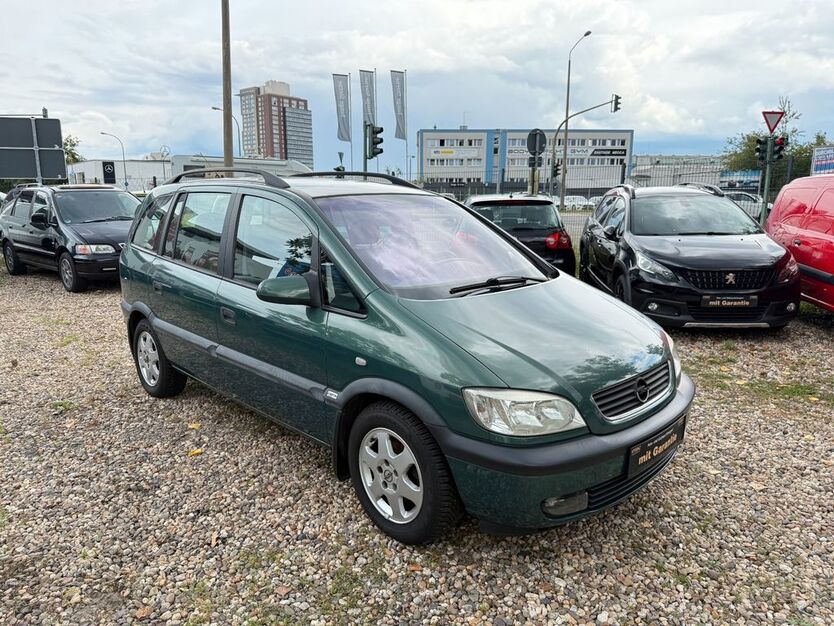 Opel Zafira 225.404 km 2.500 € Potsdam 14480