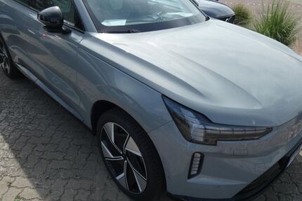 Volvo EX90 4.000 km 95.990 &euro; Berlin 12169