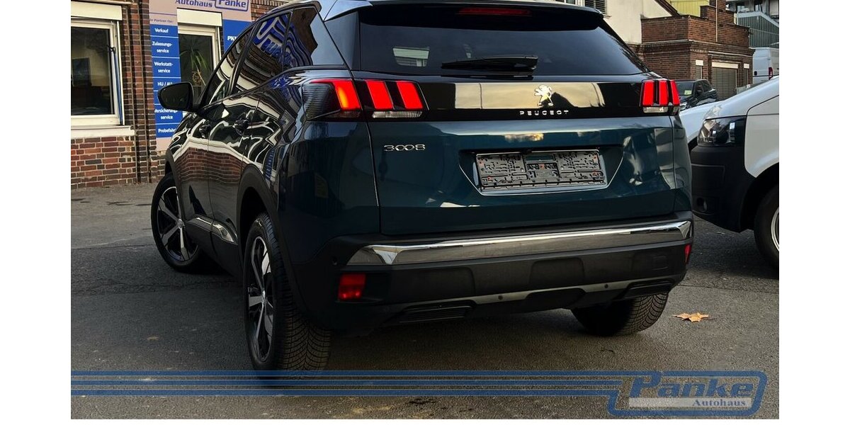 Peugeot 3008 1.2 PureTech 130 Allure Pack EAT8*LED* 24.000 km 21.990 &euro; Berlin 13187