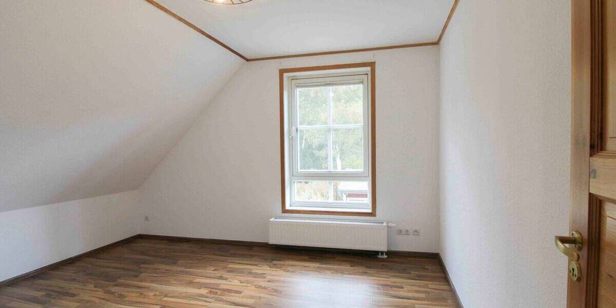 Einfamilienhaus Stahnsdorf Güterfelde - 5 Zimmer, 137 m&sup2;, 675.000&euro; | Angebot:26128311