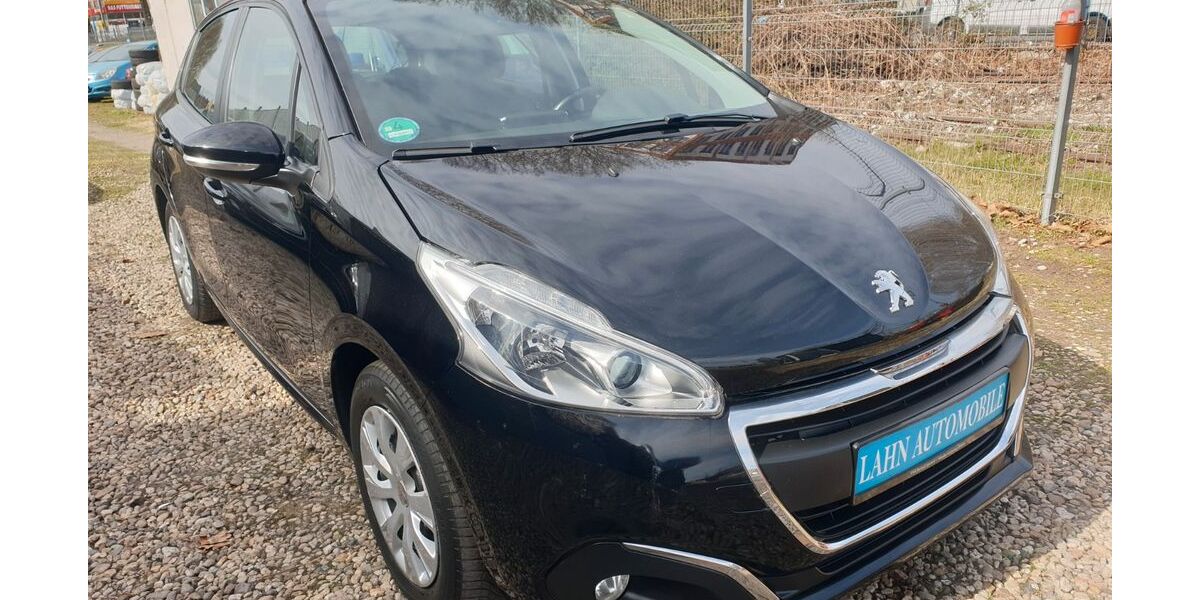 Peugeot 208 69.874 km 5.999 &euro; Berlin 12055