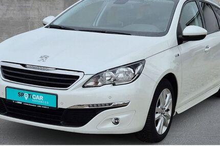 Peugeot 308 45.682 km 11.990 &euro; Berlin 13158