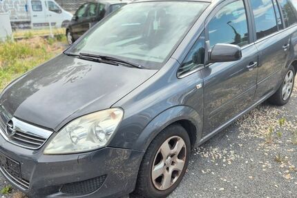 Opel Zafira 230.000 km 1.100 &euro; Berlin 12307