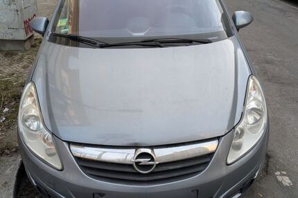 Opel Corsa 112.000 km 1.980 &euro; Berlin 12159