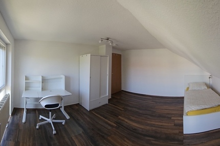 2 möblierte Zimmer frei