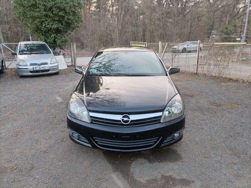 Opel Astra 169.000 km 1.500 € Berlin 12459