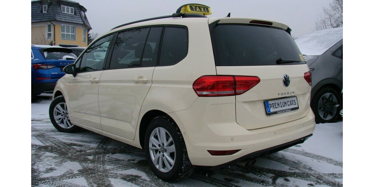 VW Touran 2.0TDI BMT TAXI ACC Kamera LED 7Sitzer 38.517 km 30.980 &euro; Falkensee 14612