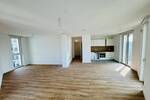 Helle Wohnung mit großem Sonnenbalkon im Erstbezug!