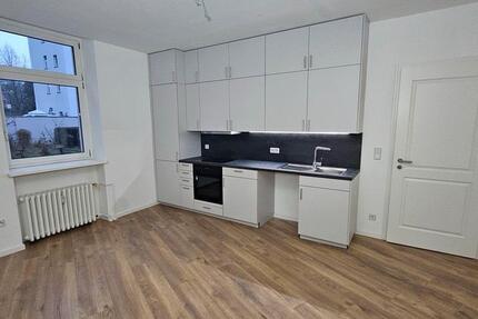 Wohnung Berlin Lichtenberg - 2.5 Zimmer, 86 m&sup2;, 1.520&euro; | Angebot:24750971