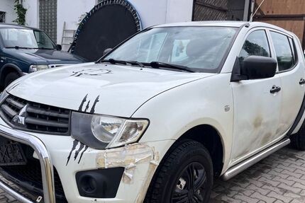Mitsubishi L200 259.942 km 7.990 &euro; Berlin 14167