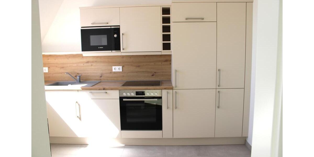 Dachgeschoßwohnung Berlin Charlottenburg-Wilmersdorf - 3 Zimmer, 115 m&sup2;, 2.150&euro; | Angebot:26350742