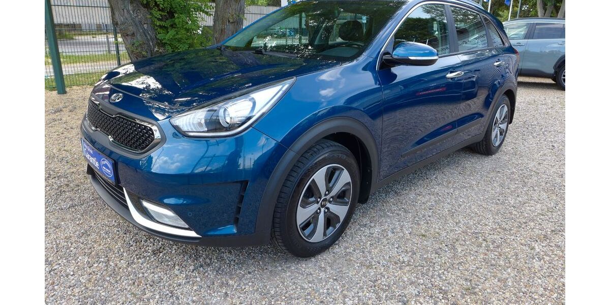 Kia Niro 90.990 km 14.680 &euro; Berlin 13088