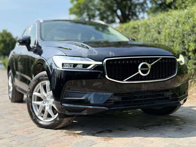 Volvo XC60 102.966 km 22.999 € Berlin 12099