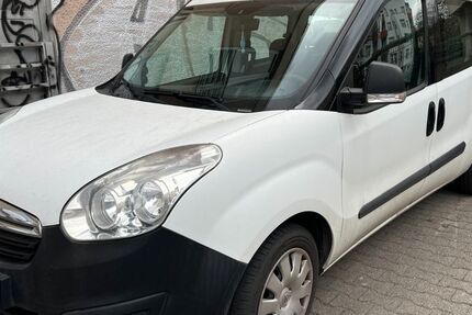 Opel Combo 51.000 km 9.900 &euro; Berlin 13357