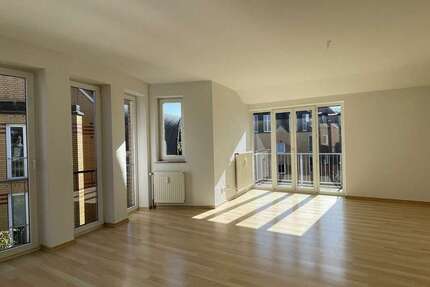 Wohnung zum Kaufen in Nauen 298.518 € 90.46 m² 4 zimmer