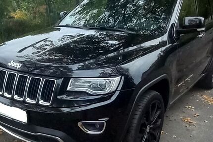 Jeep Grand Cherokee 122.500 km 17.400 € Berlin 10785