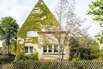 Charmantes Haus mit großem Traumgarten