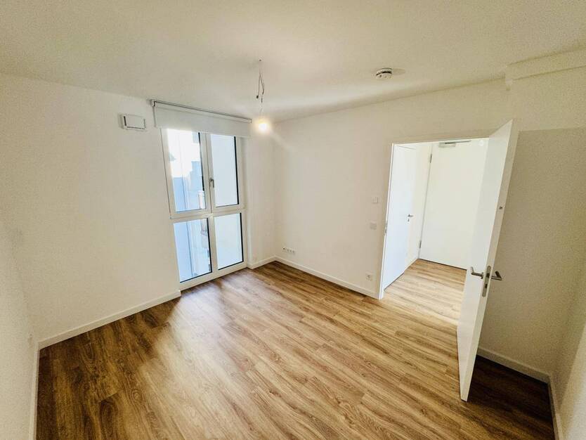 Helle NeubauWohnung mit modernem Komfort in Berlin-Schöneberg