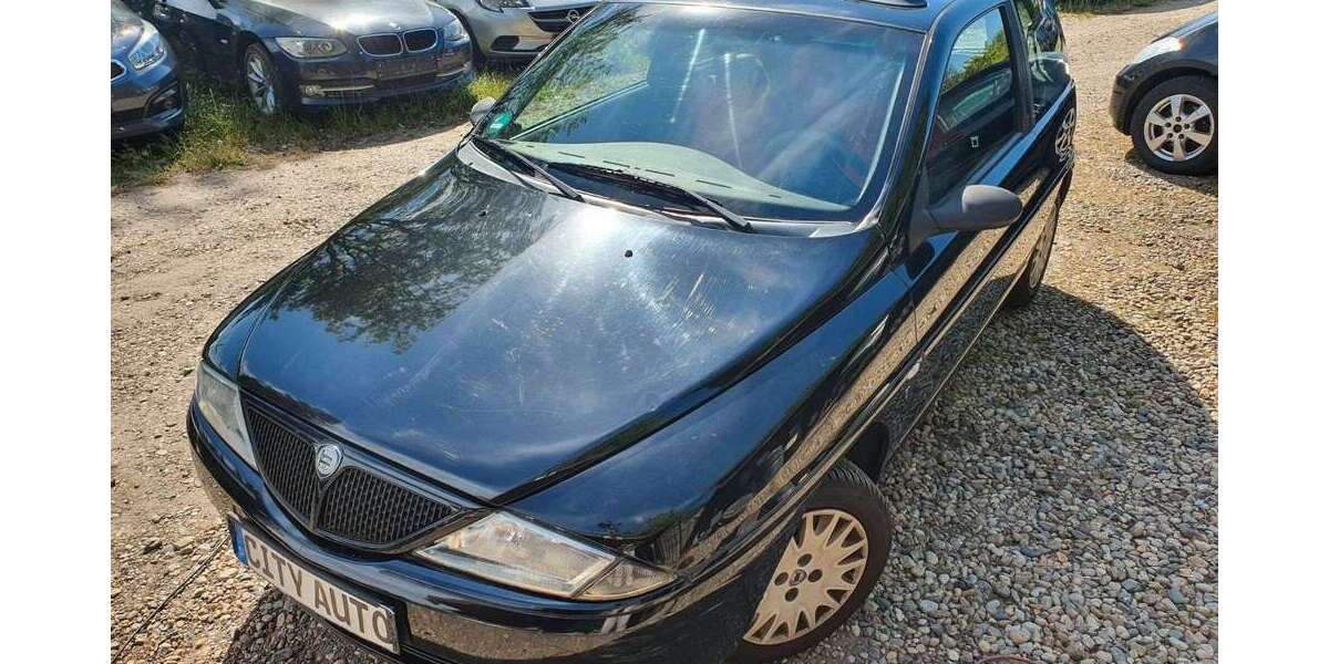 Lancia Ypsilon 130.800 km 1.970 &euro; Berlin - Pankow 13127