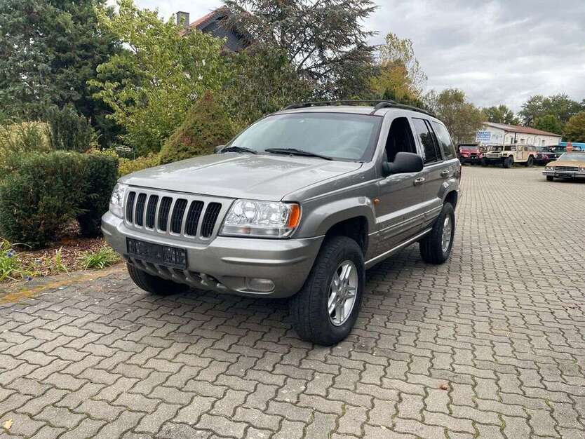 Jeep Grand Cherokee 188.000 km 6.385 € Trebbin 14959
