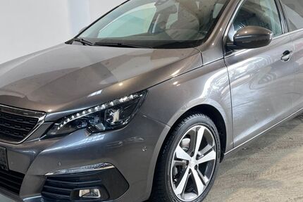 Peugeot 308 42.347 km 15.299 &euro; Potsdam-Drewitz b.Berlin 14478