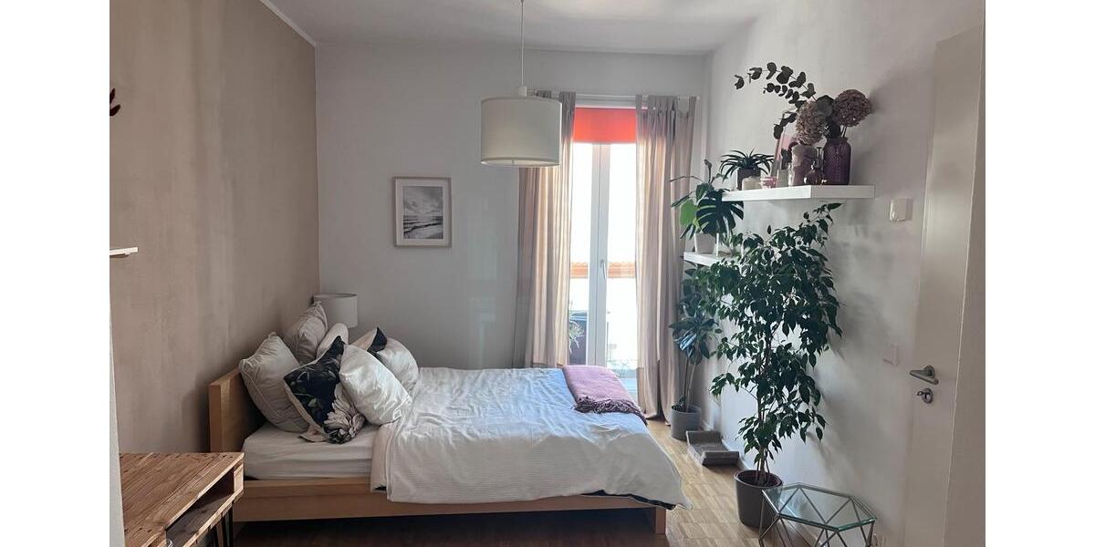 Dachgeschoßwohnung Potsdam Potsdam West - 2 Zimmer, 52 m&sup2;, 1.400&euro; | Angebot:25990150