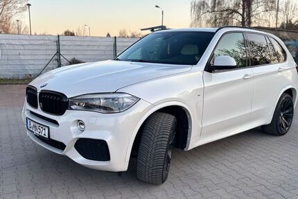 BMW X5 207.000 km 23.000 &euro; Berlin 13353