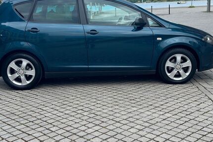 Seat Altea 212.000 km 2.200 &euro; Potsdam 14467