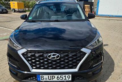 Hyundai TUCSON 130.000 km 14.500 &euro; Berlin 13585