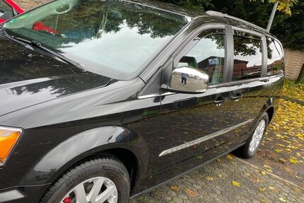 Chrysler Grand Voyager 137.000 km 15.500 &euro; Berlin 13355
