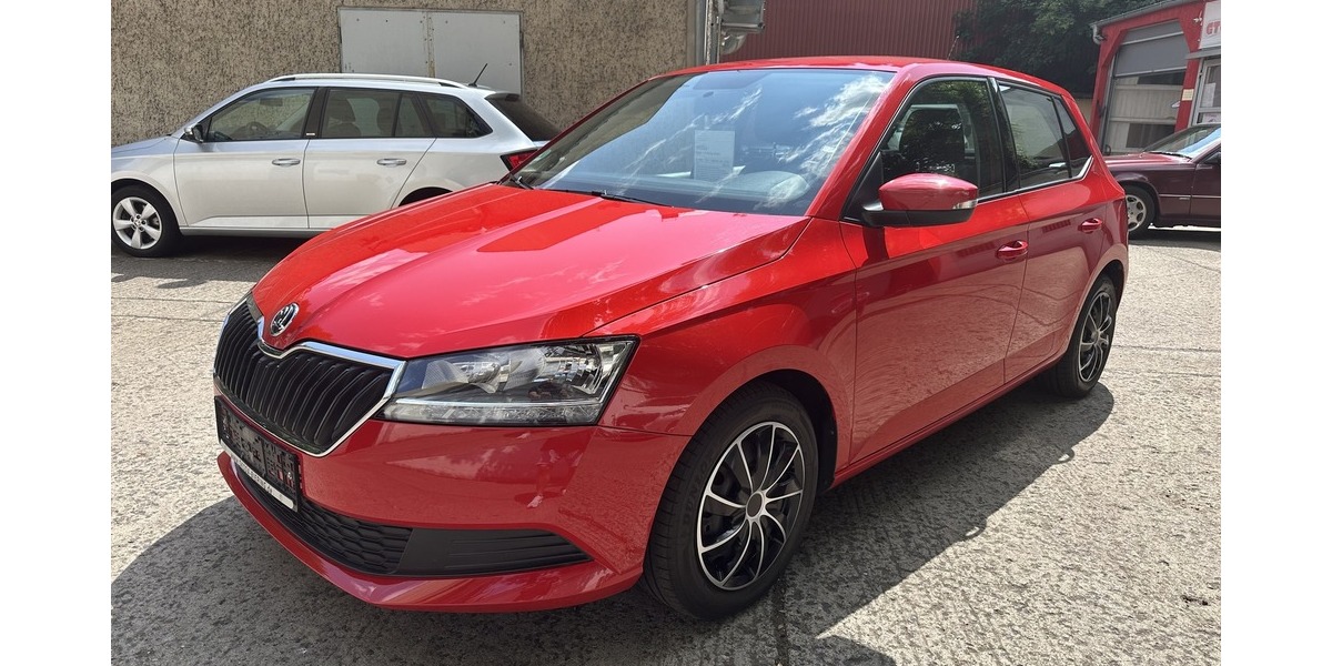 Skoda Fabia 1.0 Ambition 1.Hand Klima 34.792 km 11.690 &euro; Berlin 10247