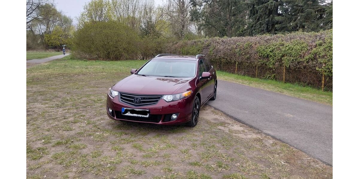 Honda Accord 137.360 km 10.999 &euro; Berlin 12683