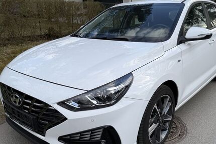 Hyundai i30 11.183 km 20.900 &euro; Berlin 10247