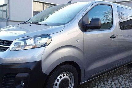 Opel Vivaro 68.113 km 23.900 &euro; Falkensee 14612