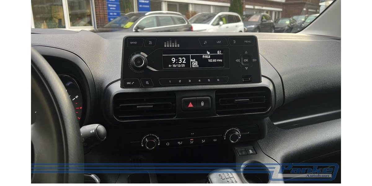 Citroen Berlingo Club XLL2*3-Sitz*Sthzg*Tempo*PDC*Glas* 34.799 km 16.990 &euro; Berlin 13187