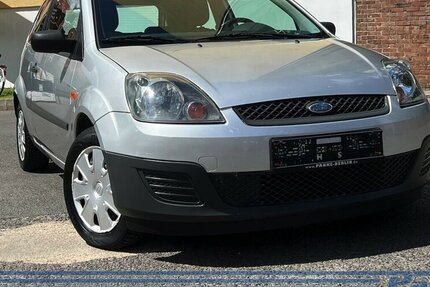 Ford Fiesta Ambiente 1.3*Radio/CD*AUX*Klima* 245.511 km 1.790 € Berlin 13187