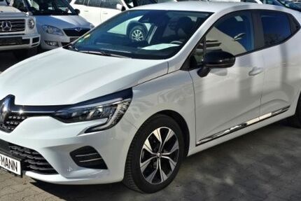 Renault Clio 60.946 km 15.890 &euro; Berlin 12247