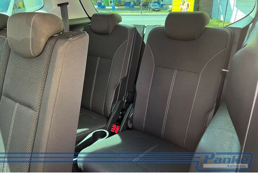 Opel Zafira Innovation*7-Sitz*R-Cam*Lkrhg*SHZ*Navi* 149.980 km 12.480 € Berlin 13187